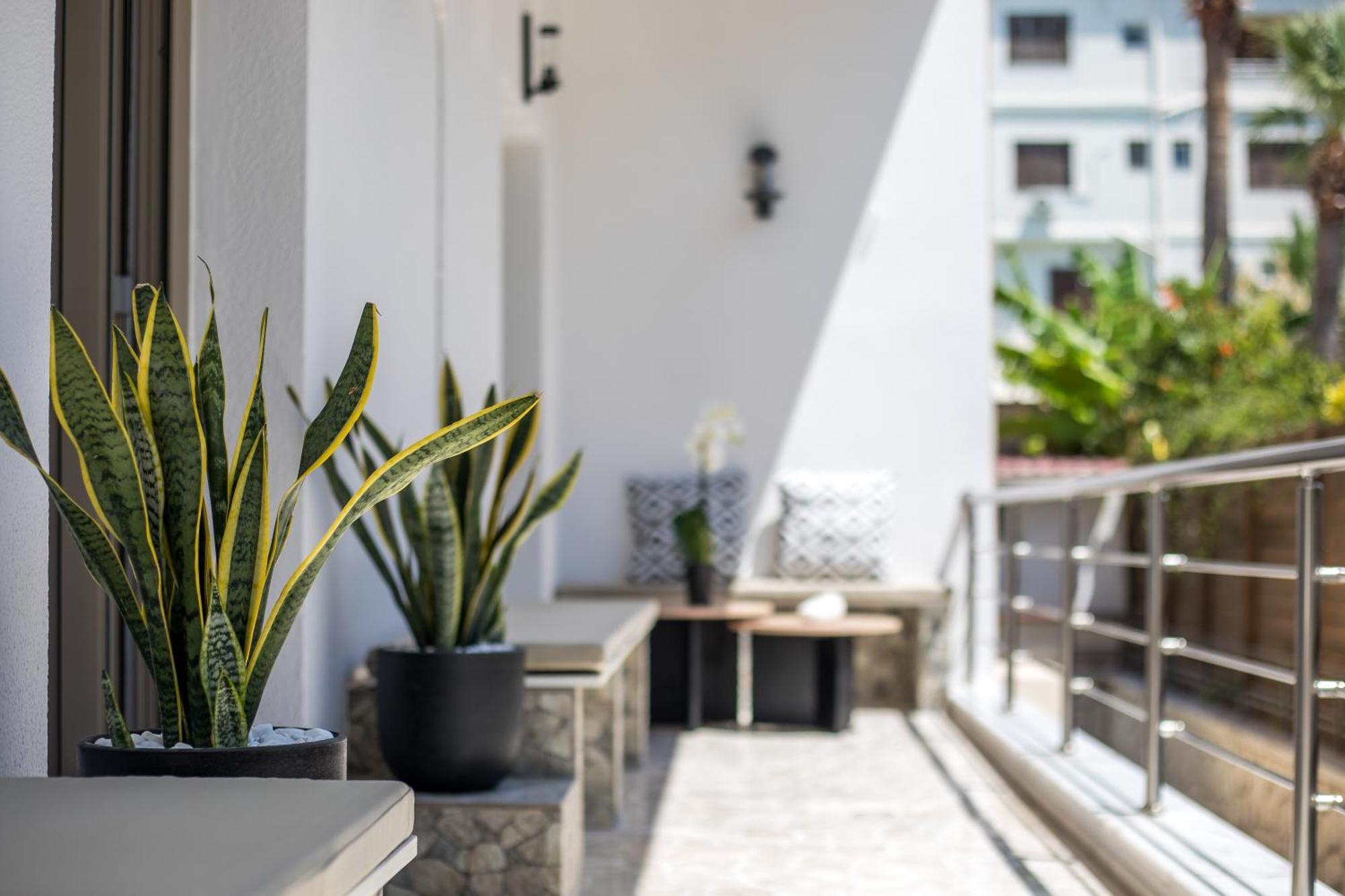 Rodi Luxury Apartament *